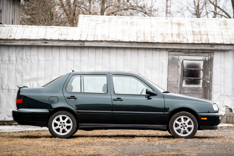 Illustration for article titled The Volkswagen Jetta GLX VR6 Was Ahead Of Its Time
